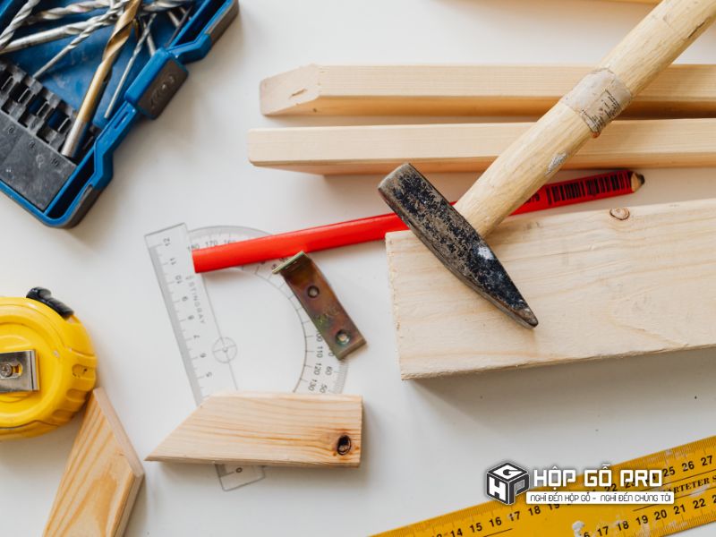 Dụng cụ và nguyên liệu làm hộp gỗ thủ công